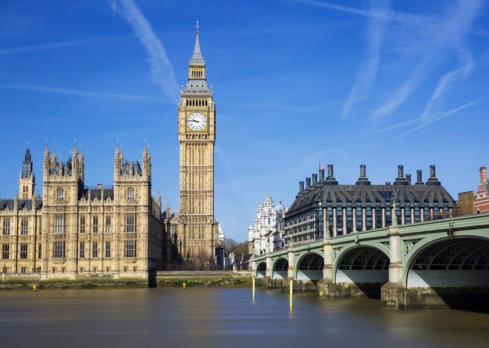 Big Ben e Casas do Parlamento, Londres, Reino Unido. O Preparatório IELTS Academic UKVI permitirá que os alunos estudem lá.